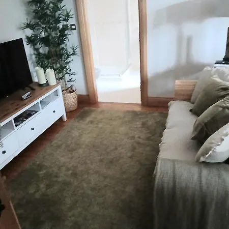 Sea Breeze Spacious 2 Bed House 빌라 *
